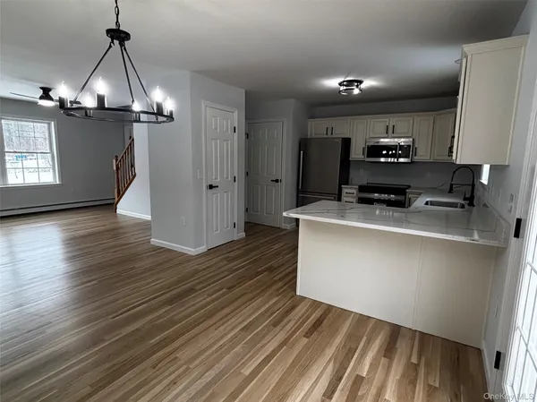 $634,500 | 35 Pioneer Road, Gardiner, NY 12525