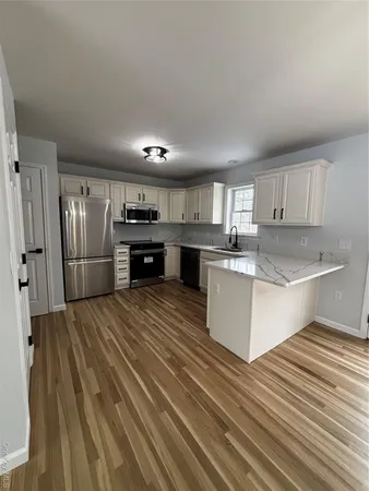 $634,500 | 35 Pioneer Road, Gardiner, NY 12525