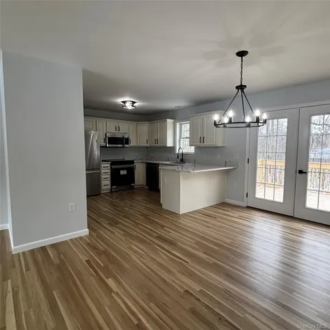 $634,500 | 35 Pioneer Road, Gardiner, NY 12525