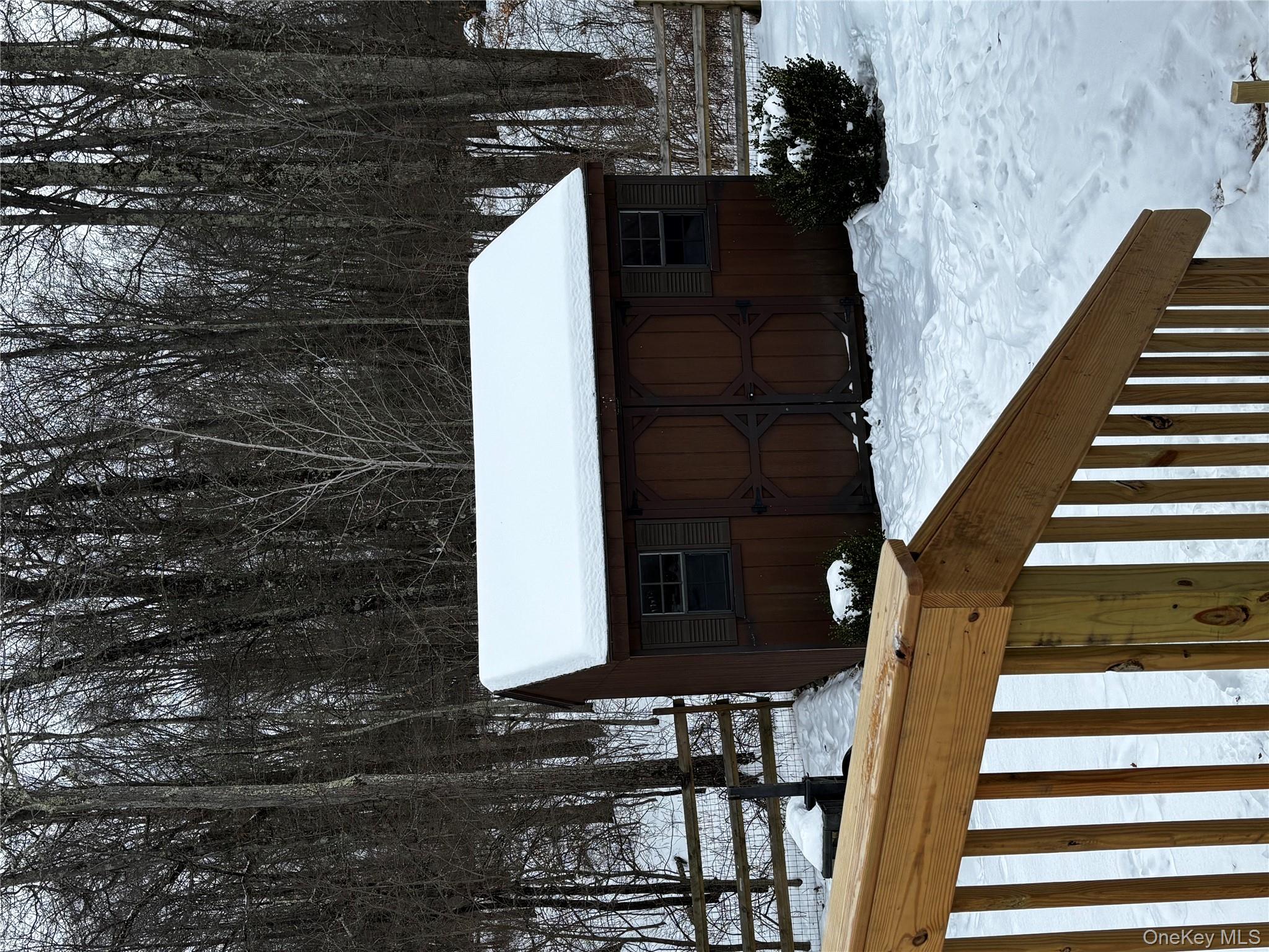 35 Pioneer Road Gardiner, NY 12525 - Photo 39 of 44 a front view of a house with a yard