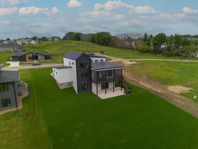 $1,399,900 | 1614 Shannon Oaks Boulevard Northeast, Rochester, MN 55906