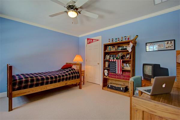 42 8 Lots Road Sutton, MA 01590 - Photo 24 of 30