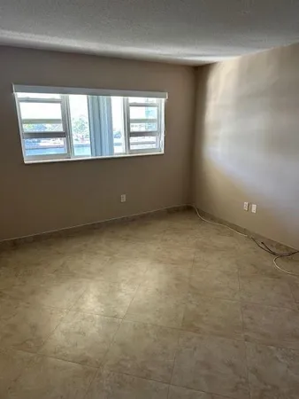 $2,500 | 1889 South Ocean Drive, Unit 412, Hallandale Beach, FL 33009