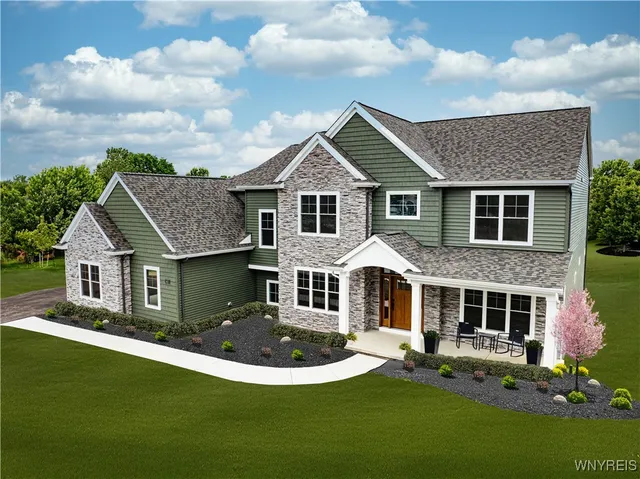 $1,350,000 | 19 Kestrel Court, Orchard Park, NY 14127