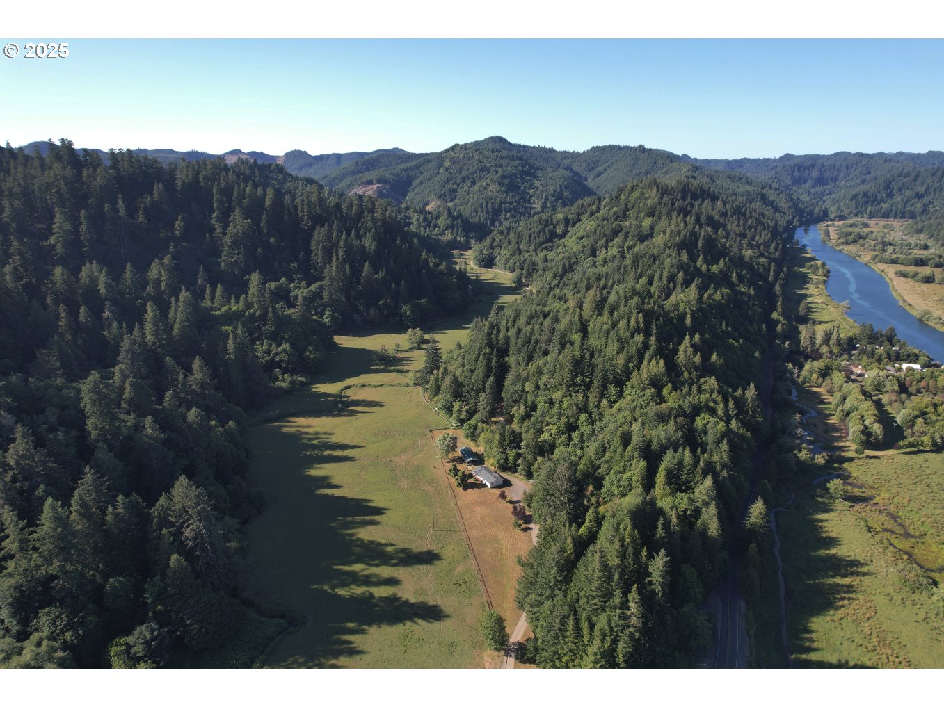 8124 Lower Smith River Road Reedsport, OR 97467 - Photo 4 of 32 Gallery Image 4