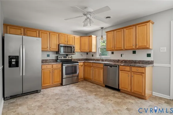 $2,200 | 5712 Sara Kay Drive, Richmond, VA 23237