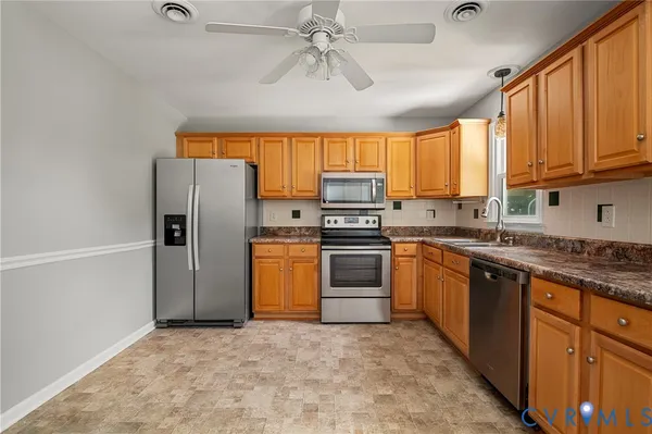 $2,200 | 5712 Sara Kay Drive, Richmond, VA 23237