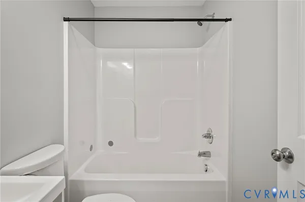 $2,200 | 5712 Sara Kay Drive, Richmond, VA 23237