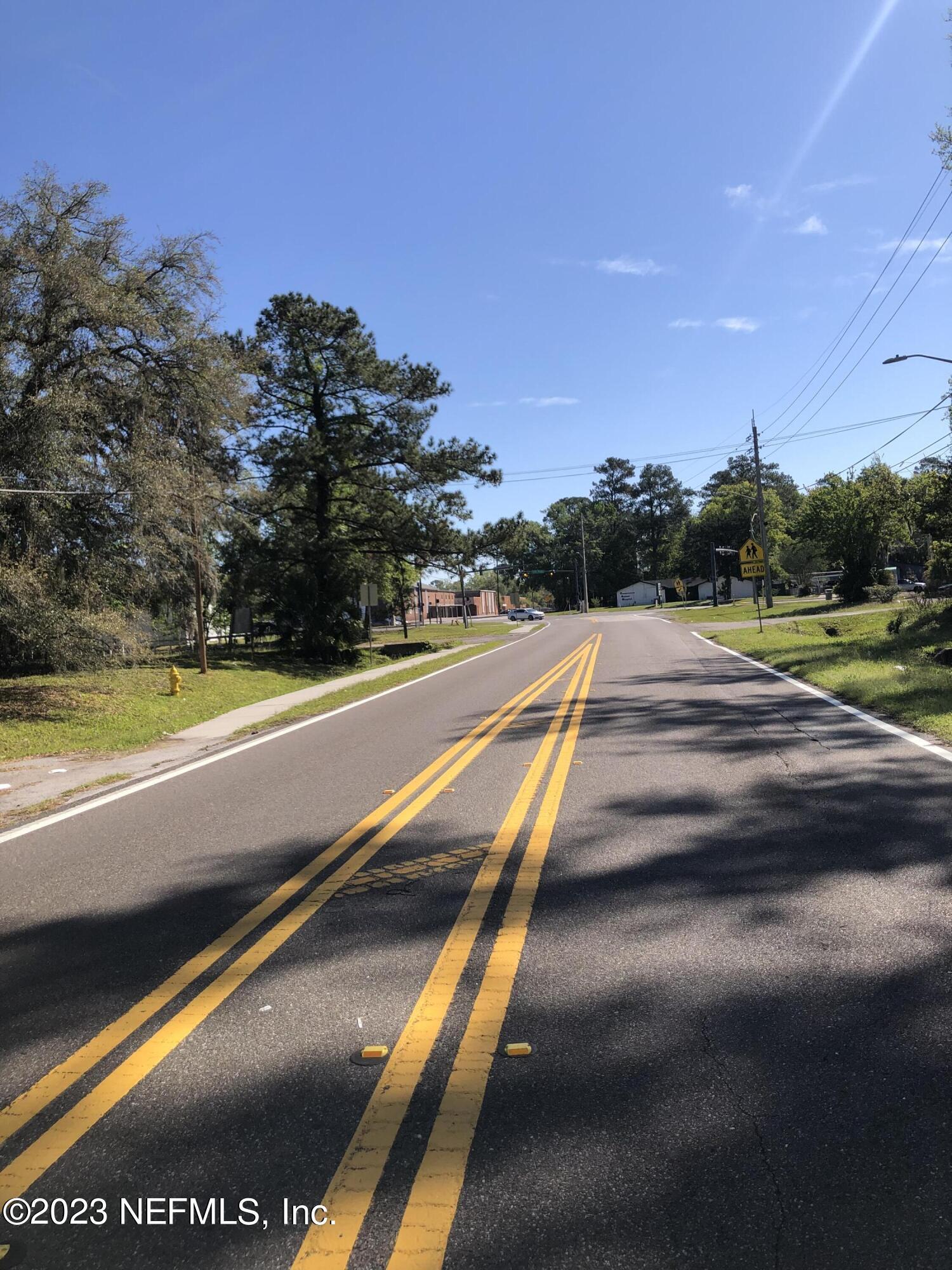3046 Capper Road Jacksonville, FL 32218 - Photo 4 of 8 a view of swimming pool