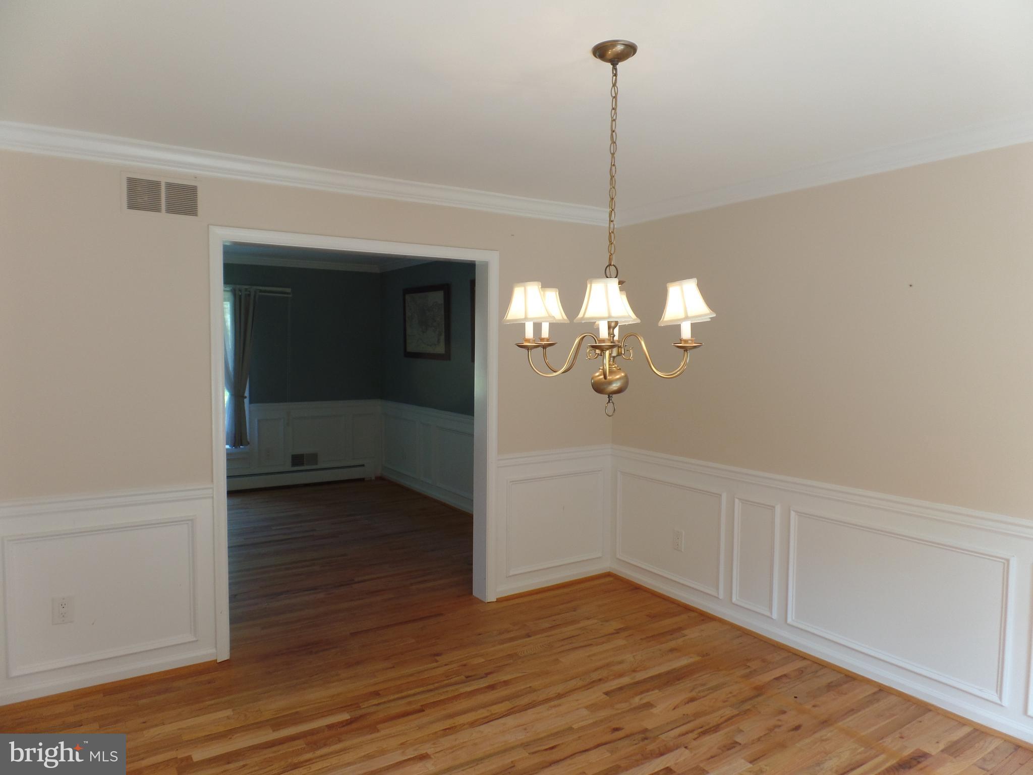524 Media Line Road Newtown Square, PA 19073 - Photo 15 of 38 Dining room