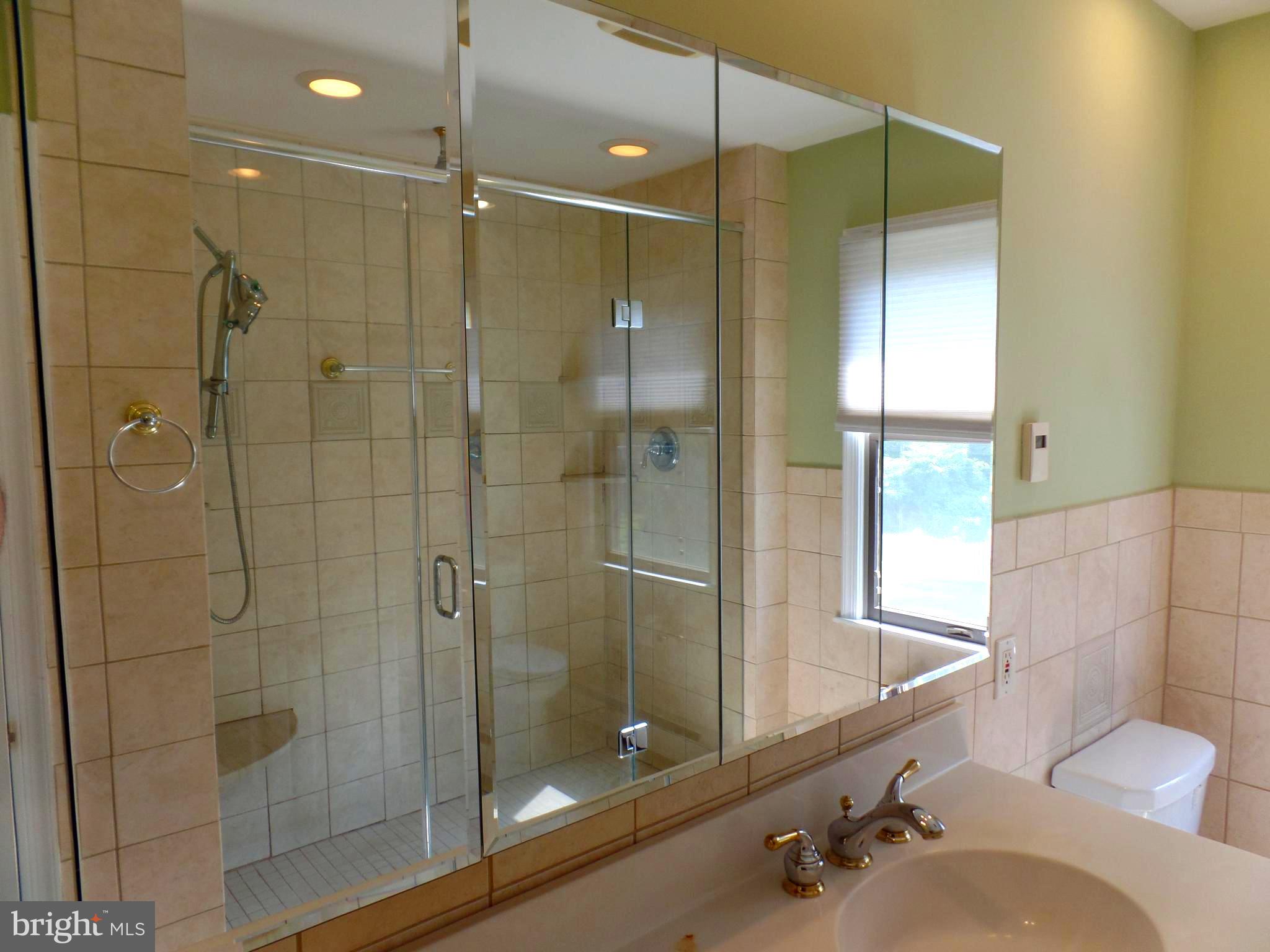 524 Media Line Road Newtown Square, PA 19073 - Photo 30 of 38 Second floor primary bathroom