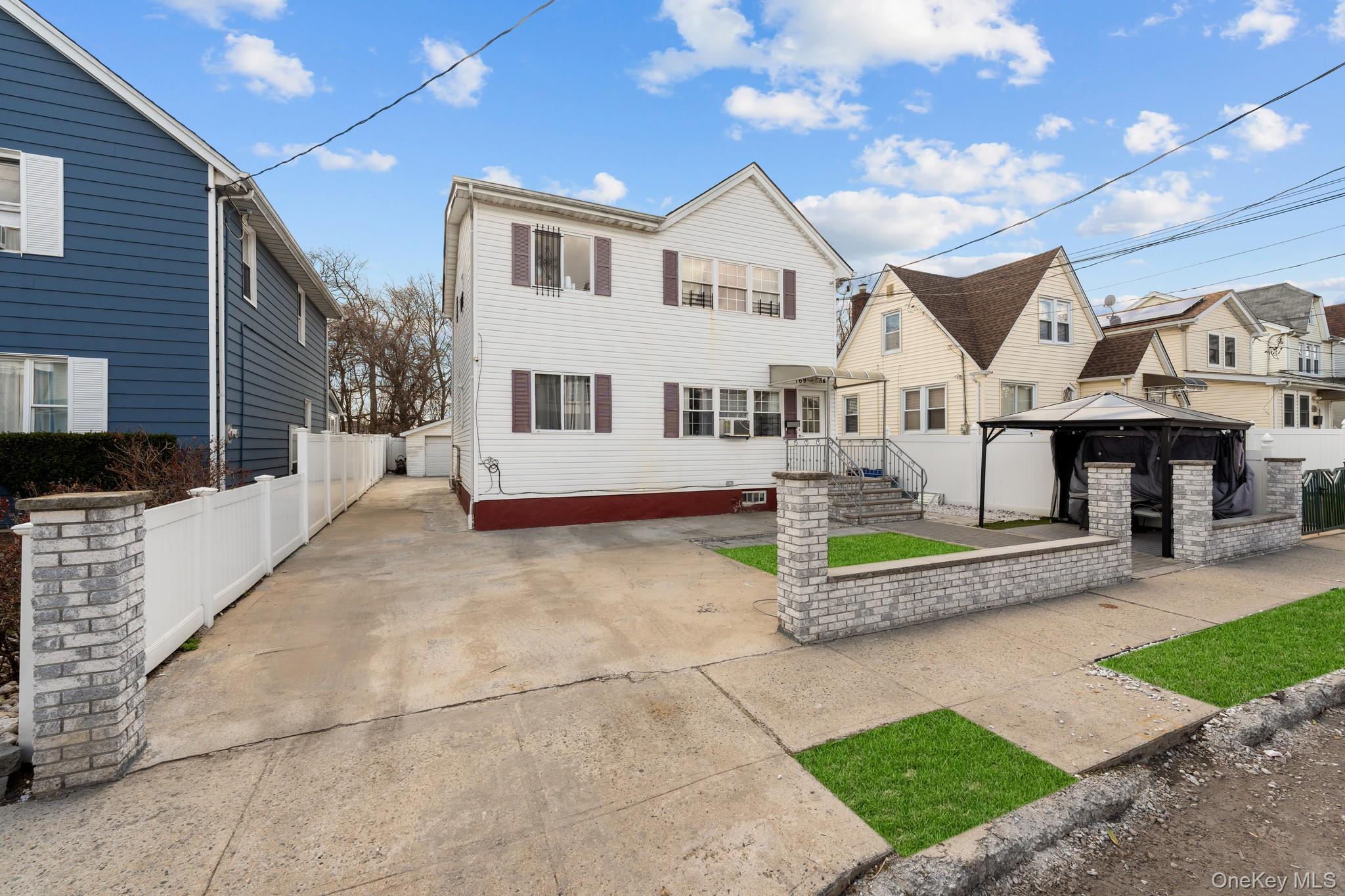 169,34 144th Road Queens, NY 11434 - Photo 3 of 28