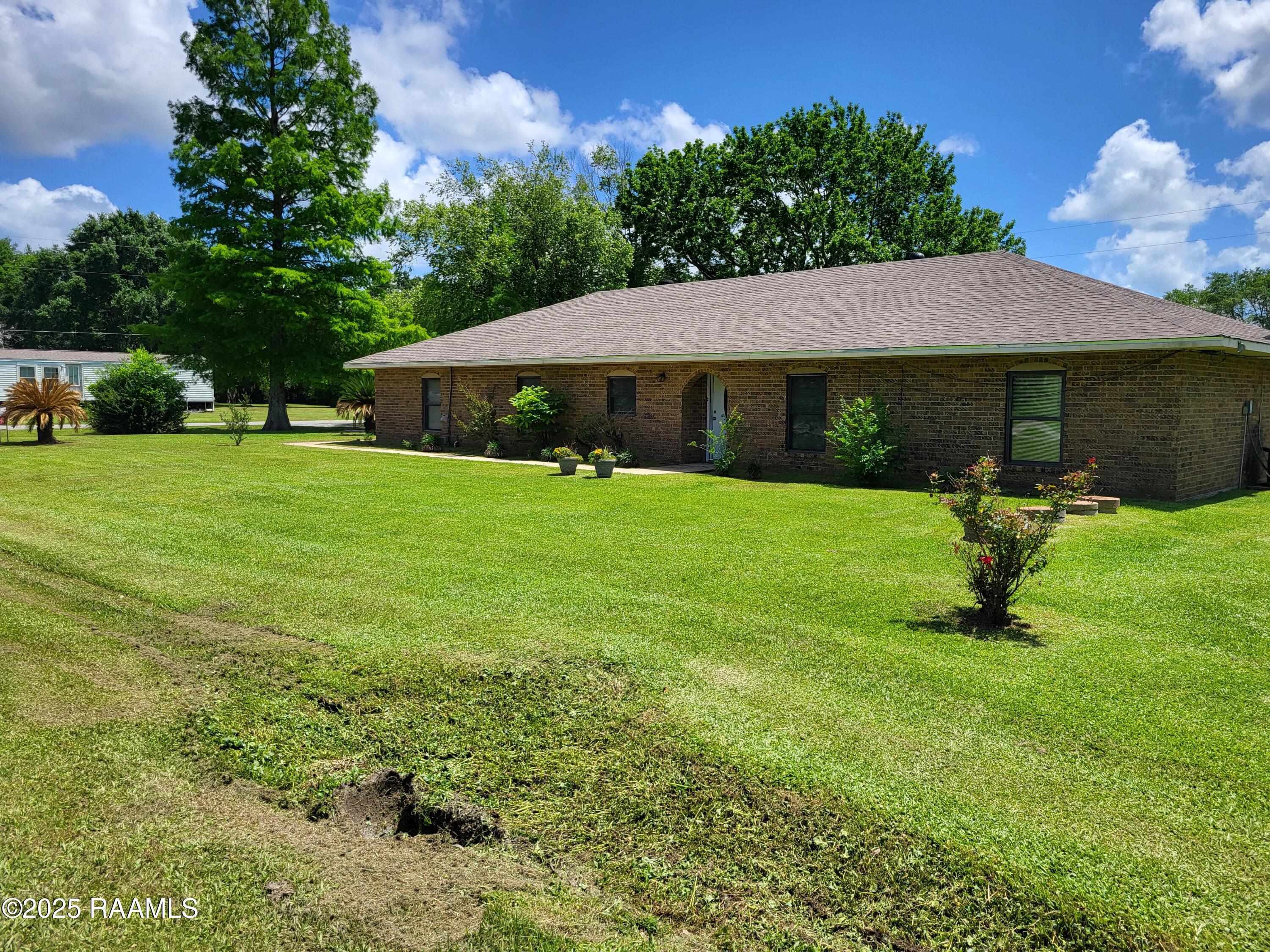 9732 Cotton Loop Abbeville, LA 70510 - Photo 5 of 15 20250428_134113