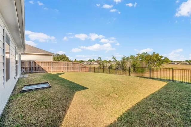 $299,000 | 1156 Mustang Ridge Drive, Fort Worth, TX 76052