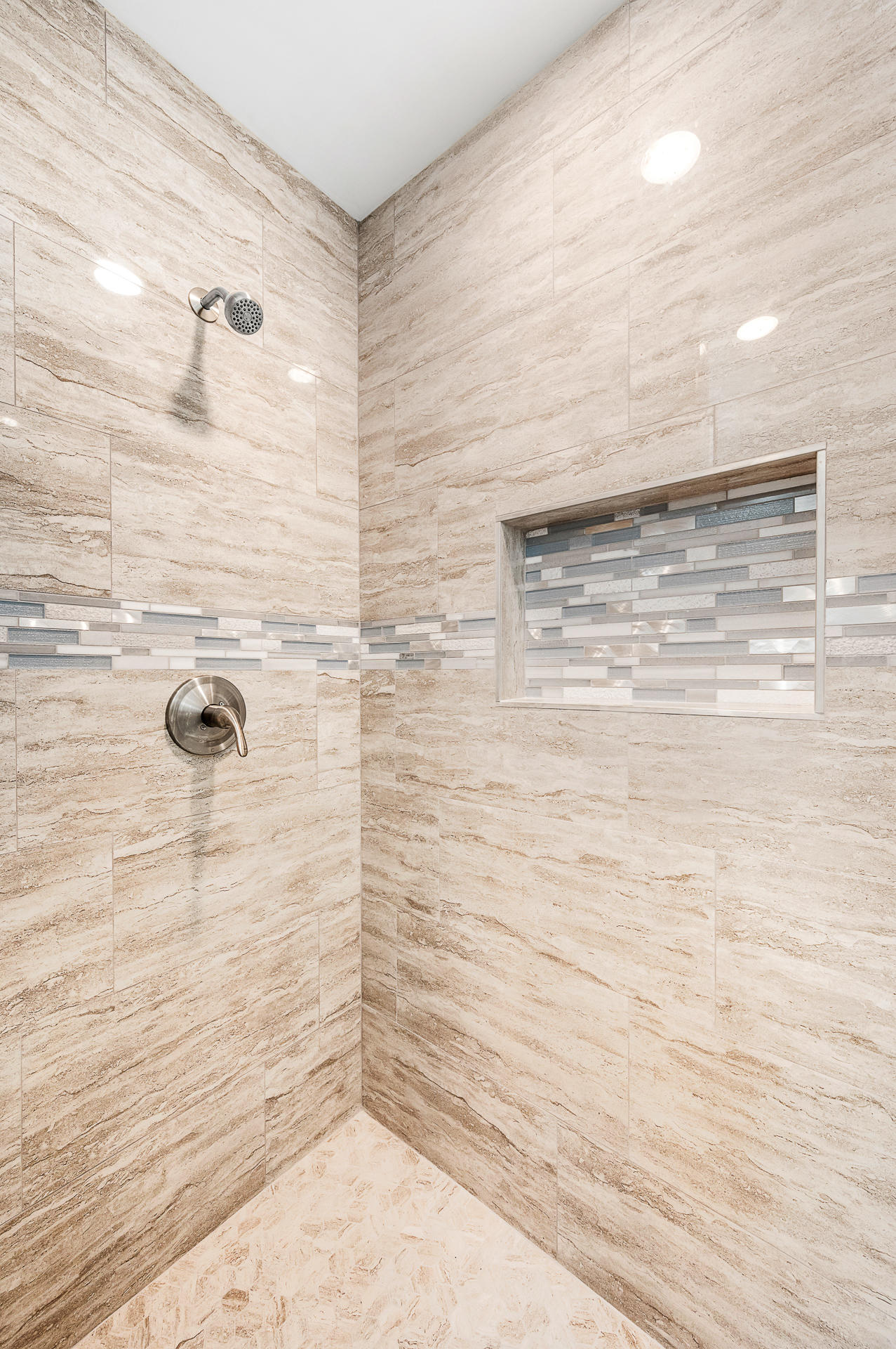 1001 Ridge Road Ridgeville, SC 29472 - Photo 19 of 26 Owner's suite Shower