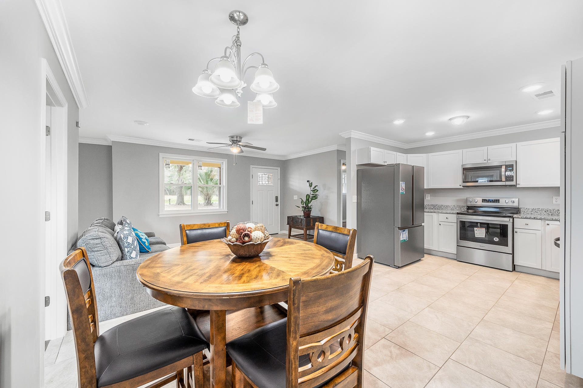 1001 Ridge Road Ridgeville, SC 29472 - Photo 10 of 26 Dining