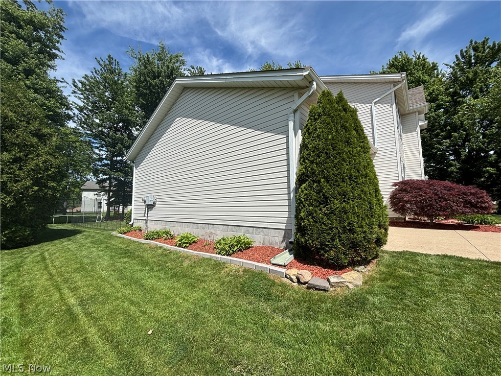 695 Meadowlark Road Painesville, OH 44077 - Photo 14 of 38