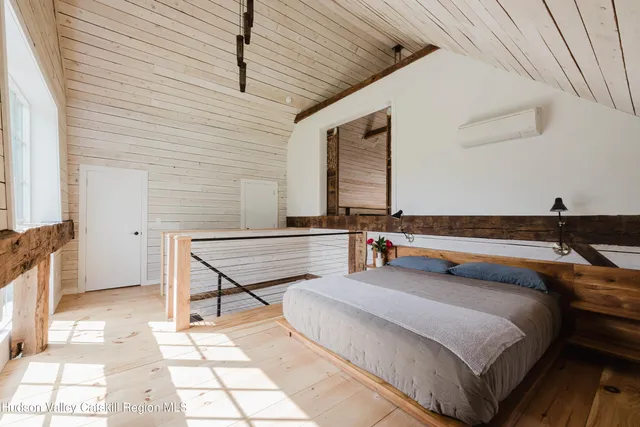 $1,650,000 | 632 Albany Turnpike, Chatham, NY 12136