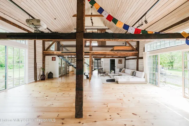 $1,650,000 | 632 Albany Turnpike, Chatham, NY 12136