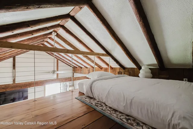 $1,650,000 | 632 Albany Turnpike, Chatham, NY 12136