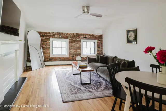 $1,650,000 | 632 Albany Turnpike, Chatham, NY 12136