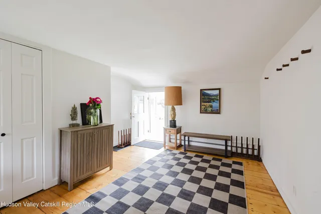 $1,650,000 | 632 Albany Turnpike, Chatham, NY 12136