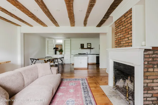 $1,650,000 | 632 Albany Turnpike, Chatham, NY 12136