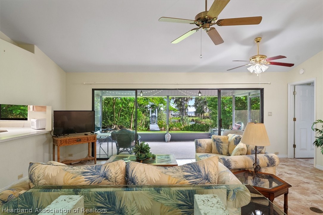 3044 Abell Road Lake Placid, FL 33852 - Photo 5 of 45