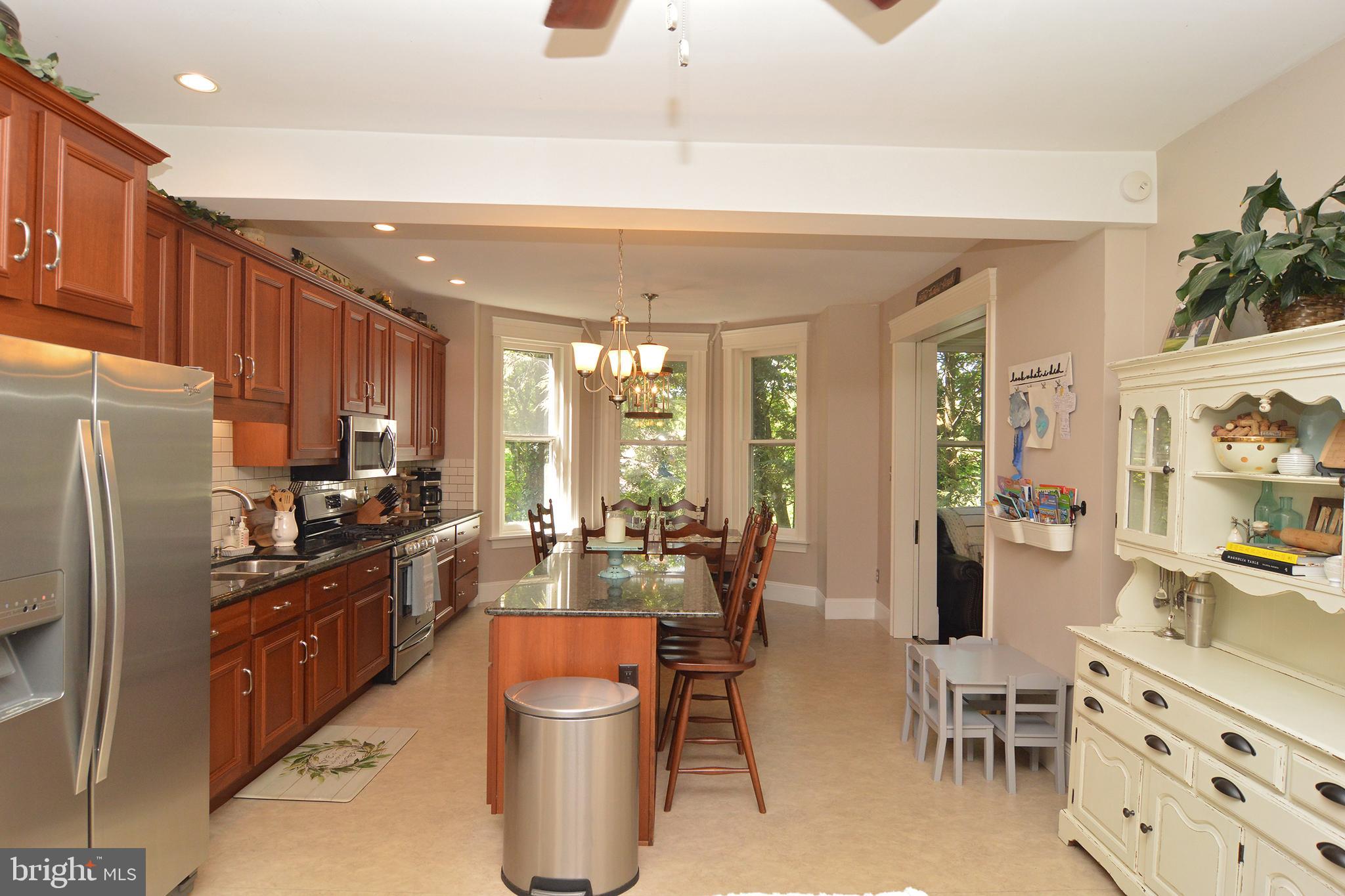 525 Gibraltar Road Reading, PA 19606 - Photo 15 of 56 Kitchen