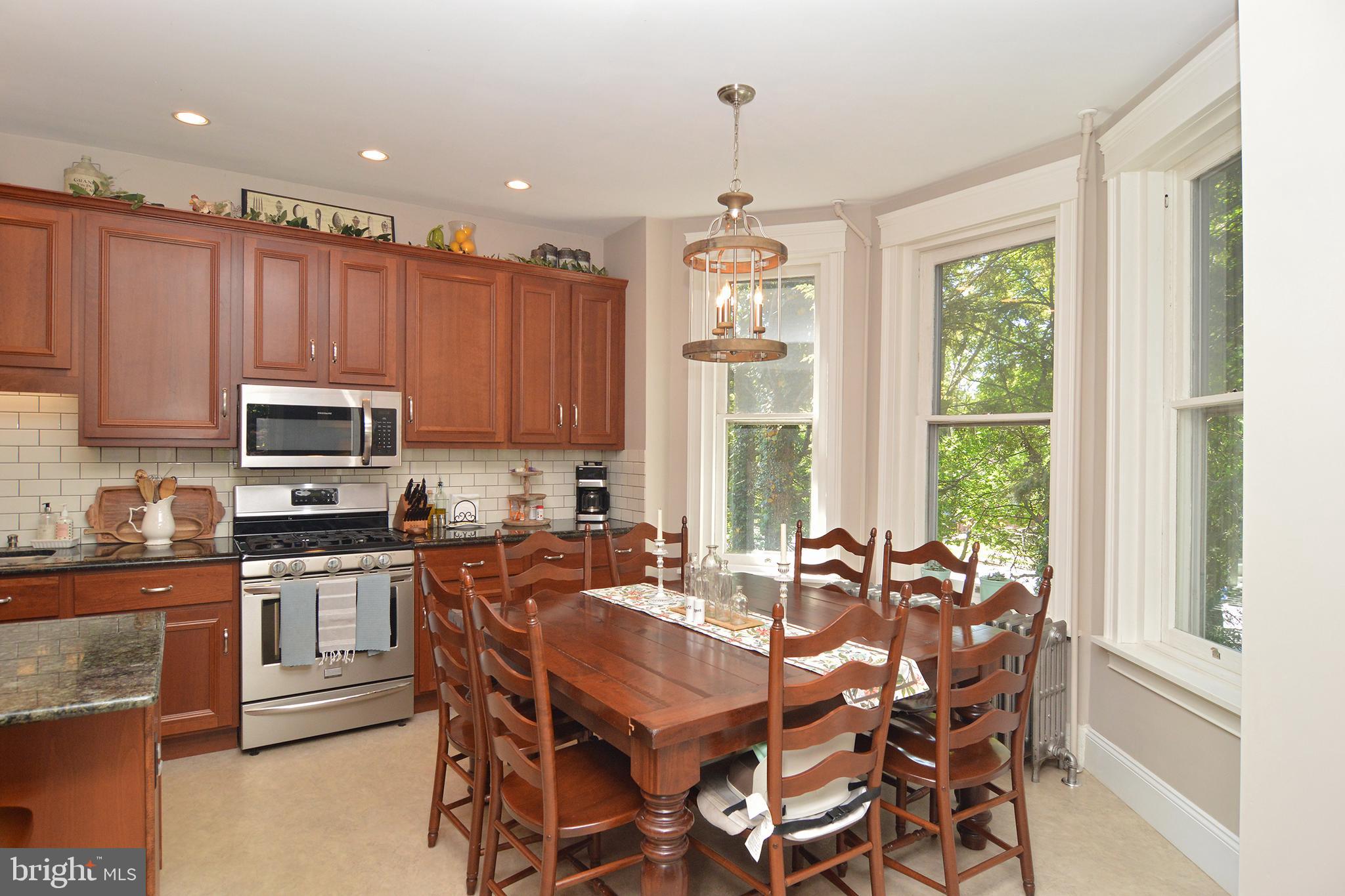 525 Gibraltar Road Reading, PA 19606 - Photo 21 of 56 Kitchen Table Area