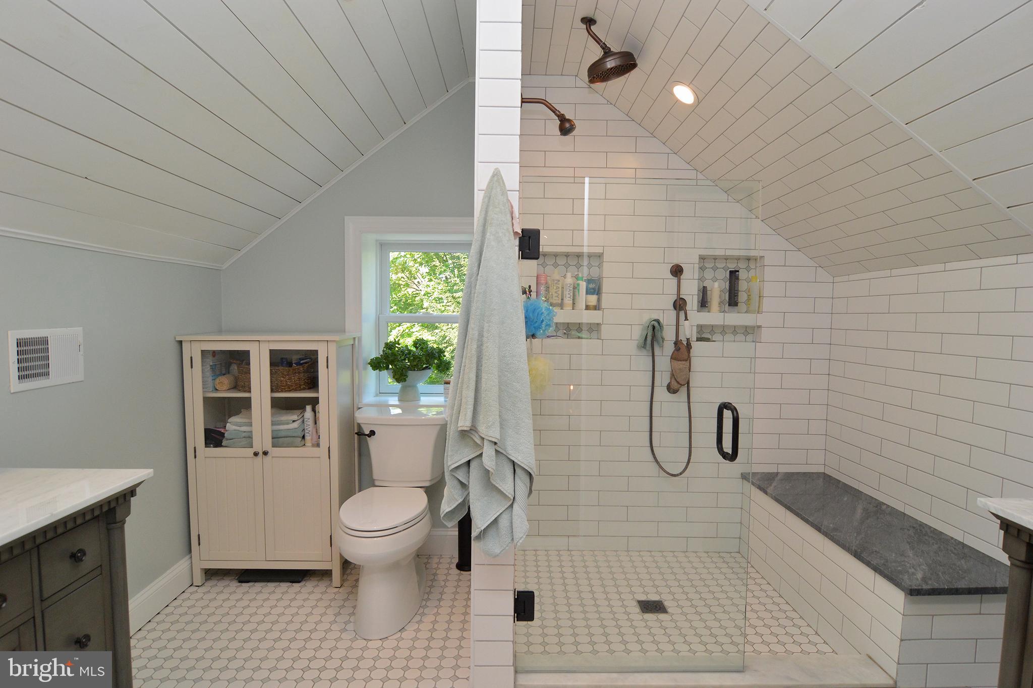 525 Gibraltar Road Reading, PA 19606 - Photo 40 of 56 Master Bathroom