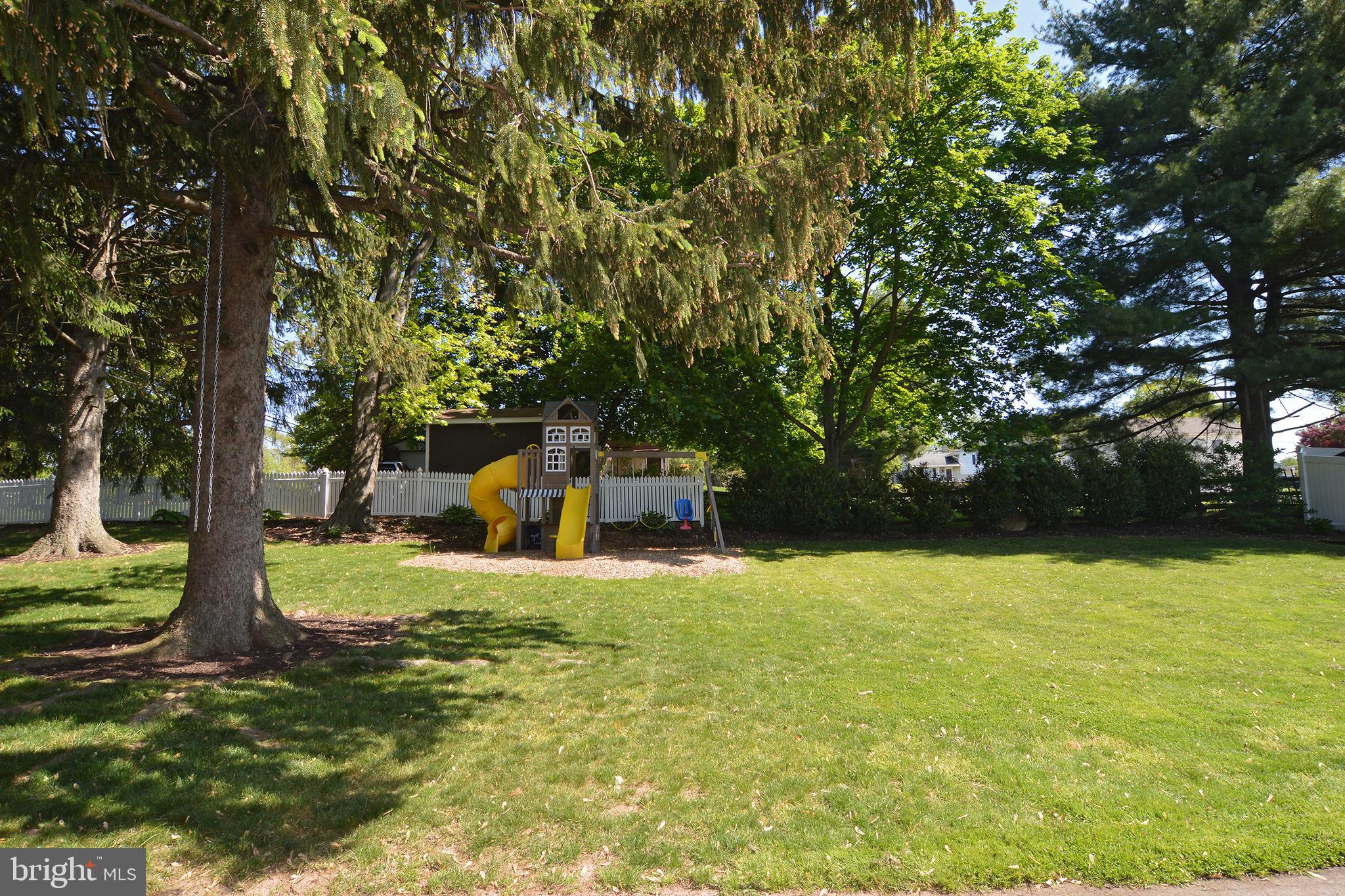 525 Gibraltar Road Reading, PA 19606 - Photo 52 of 56 Yard View