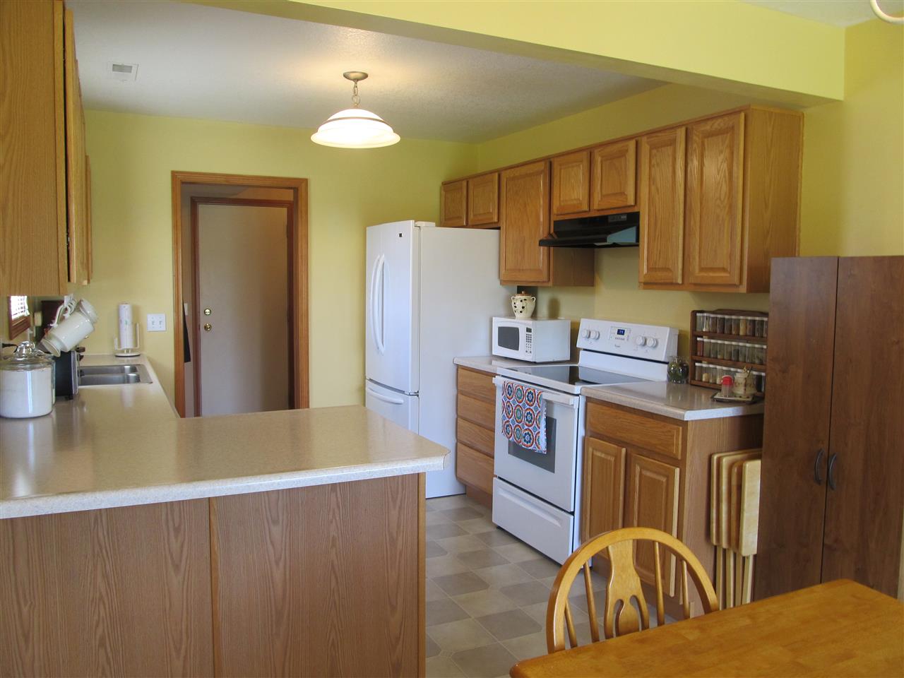 508 North Waters Edge Drive Decatur, IN 46733 - Photo 5 of 32