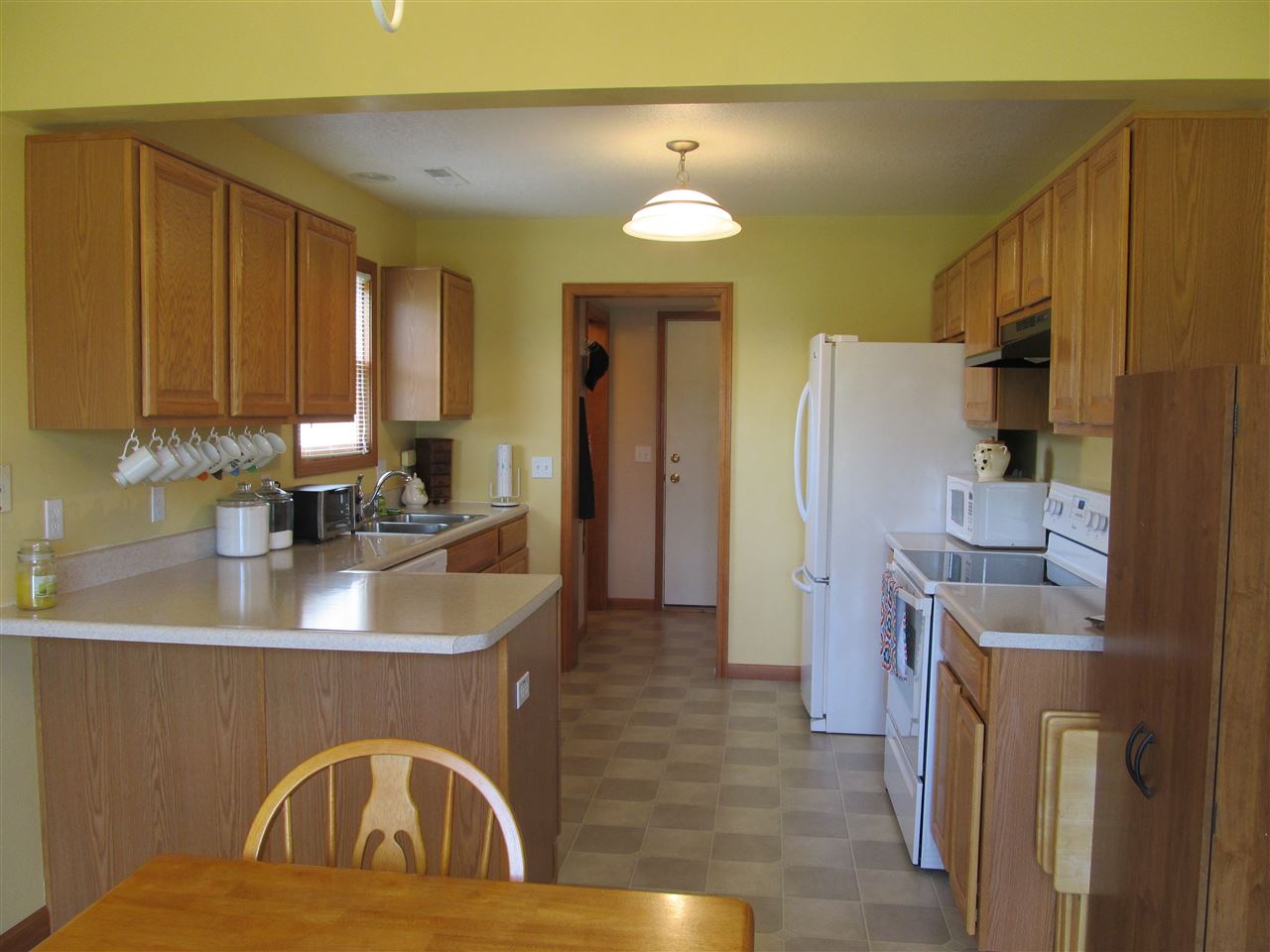 508 North Waters Edge Drive Decatur, IN 46733 - Photo 7 of 32