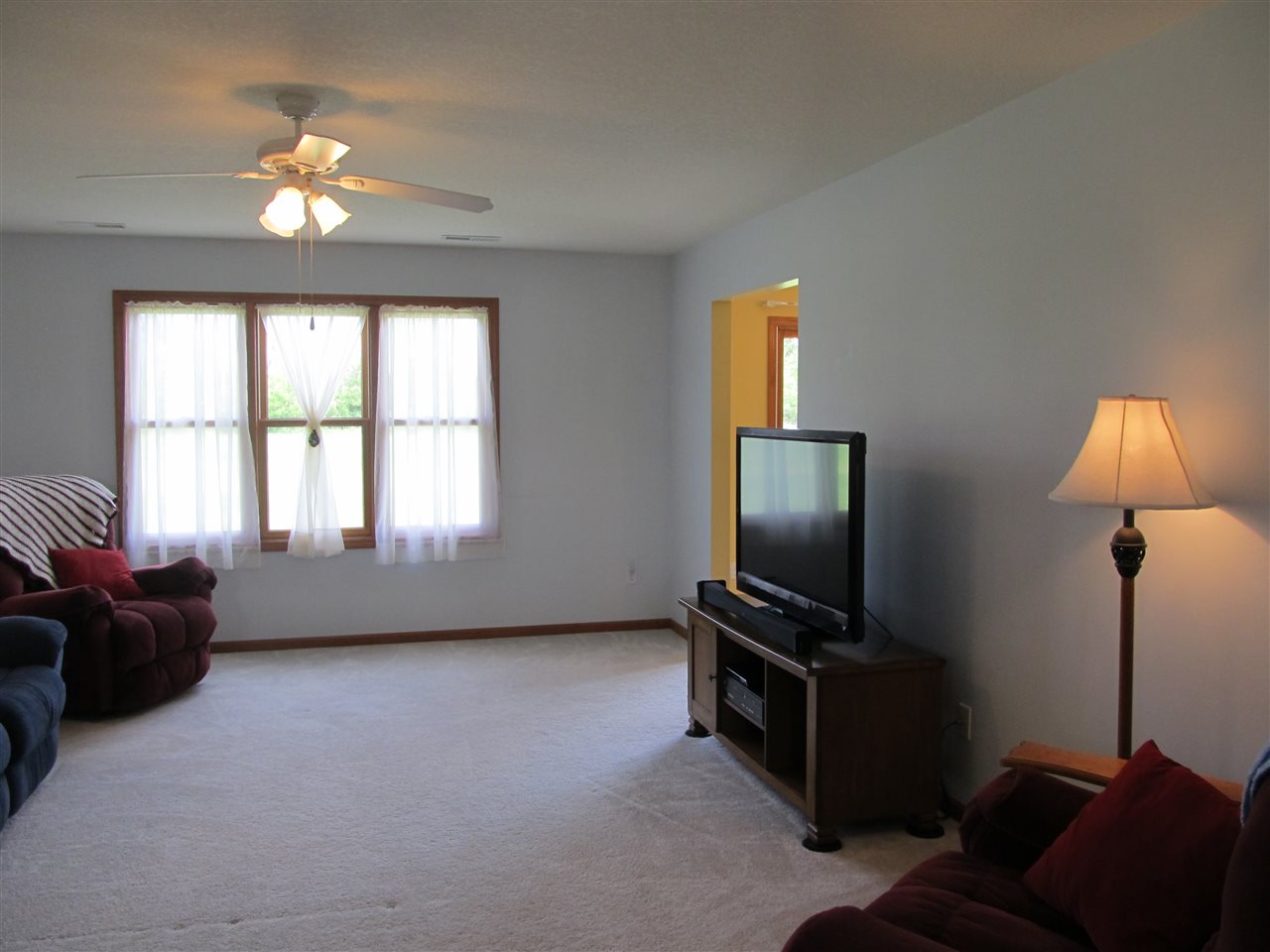 508 North Waters Edge Drive Decatur, IN 46733 - Photo 10 of 32