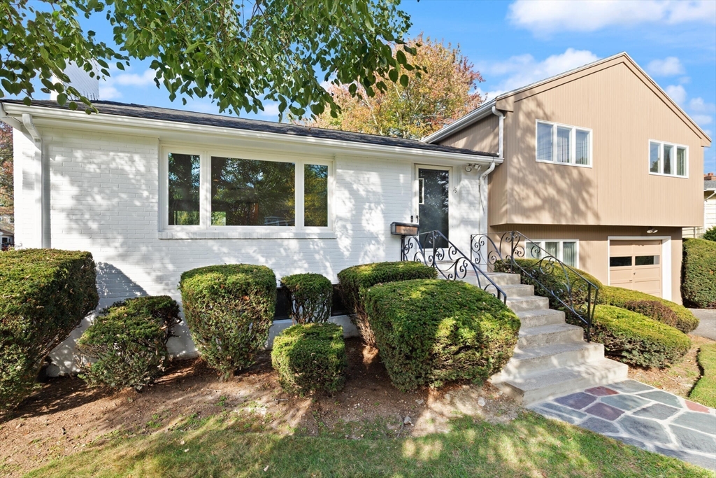 19 Selwyn Road Newton, MA 02461 - Photo 2 of 23 a front view of a house with garden