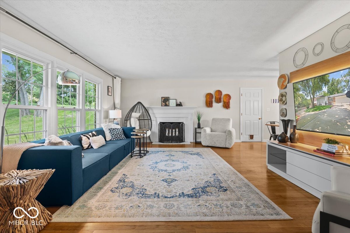 5755 Andover Road Indianapolis, IN 46220 - Photo 9 of 48 Gallery Image 9
