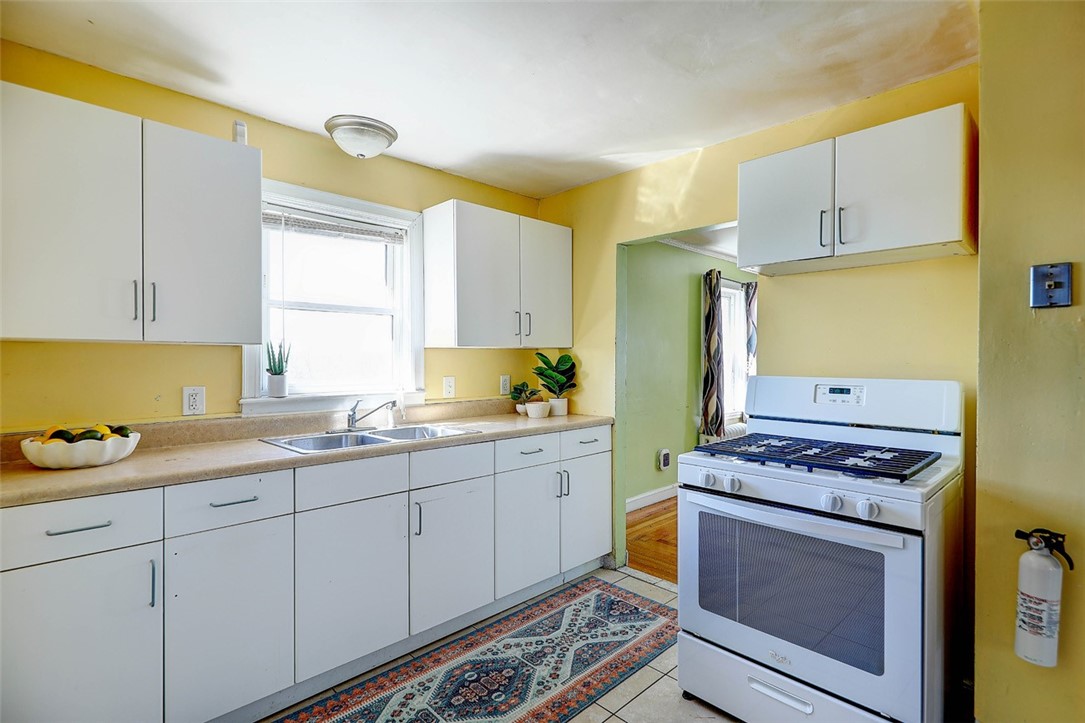 41 Rochambeau Avenue Providence, RI 02906 - Photo 30 of 45 Gallery Image 30