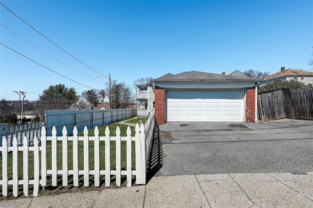 41 Rochambeau Avenue Providence, RI 02906 - Photo 44 of 45 Gallery Image 44