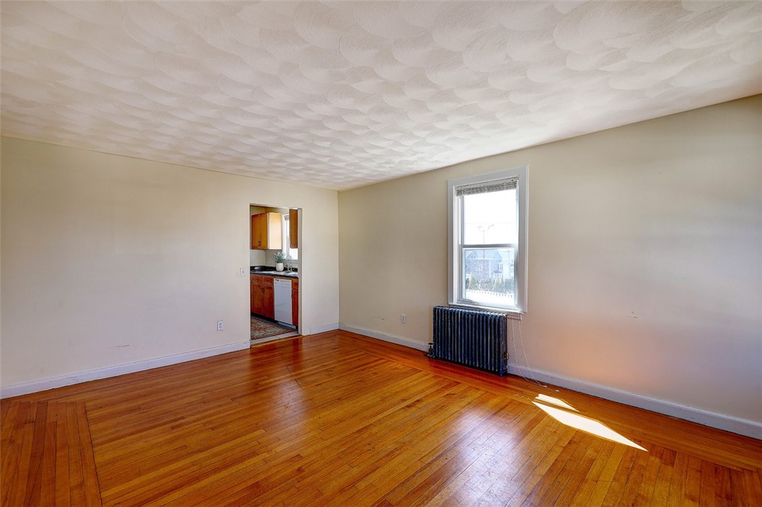 41 Rochambeau Avenue Providence, RI 02906 - Photo 6 of 45 Gallery Image 6