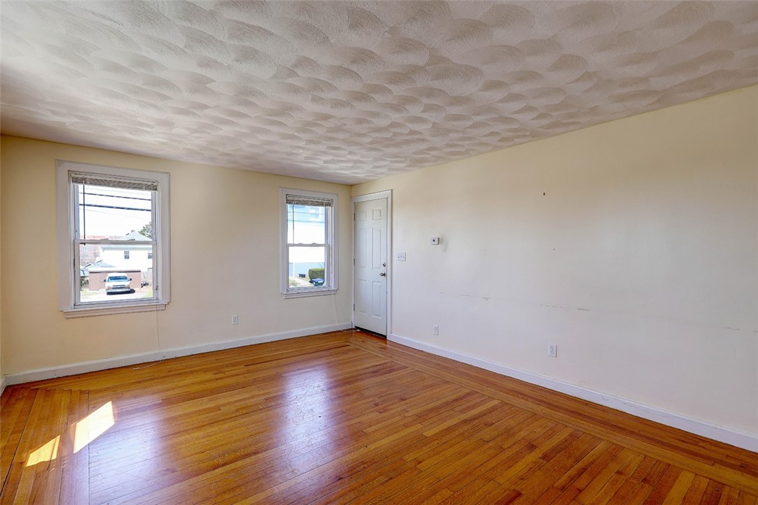 41 Rochambeau Avenue Providence, RI 02906 - Photo 8 of 45 Gallery Image 8