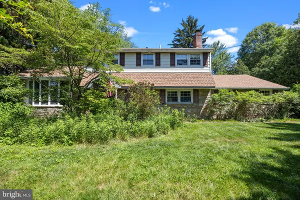 $650,000 | 28 Edgewood Road, Yardley, PA 19067