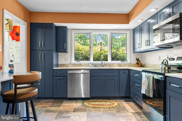 $650,000 | 28 Edgewood Road, Yardley, PA 19067