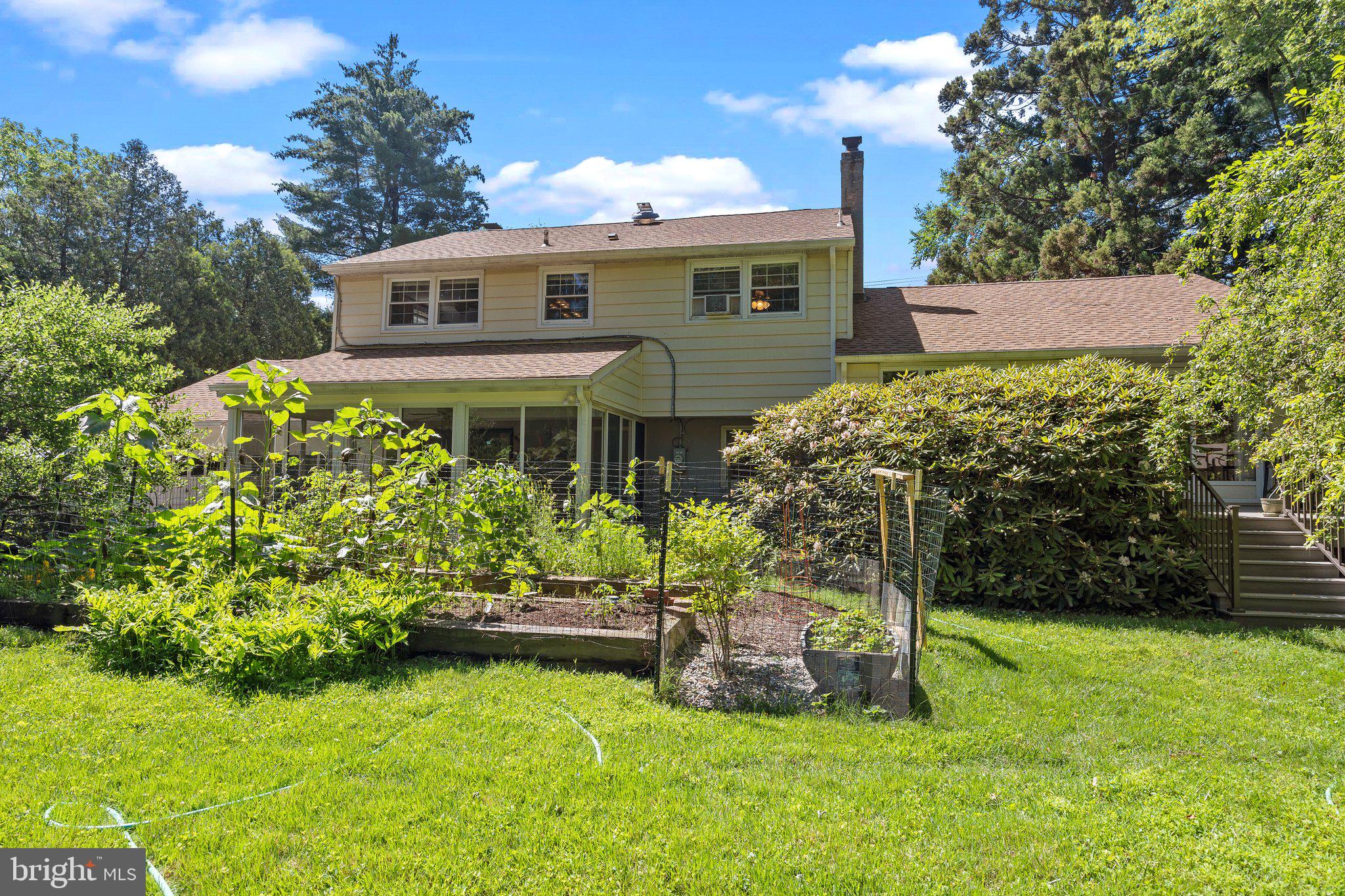 28 Edgewood Road Yardley, PA 19067 - Photo 2 of 41