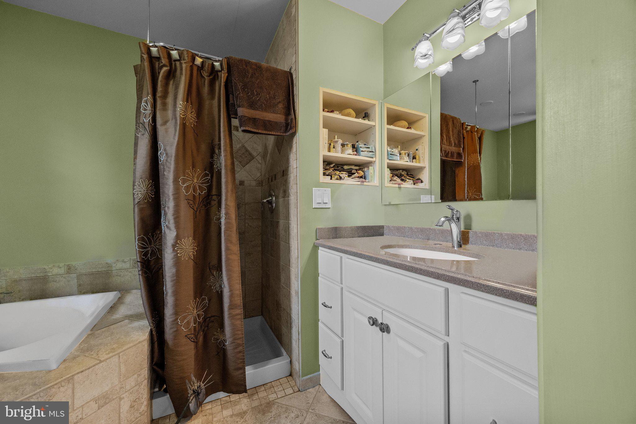 28 Edgewood Road Yardley, PA 19067 - Photo 22 of 41