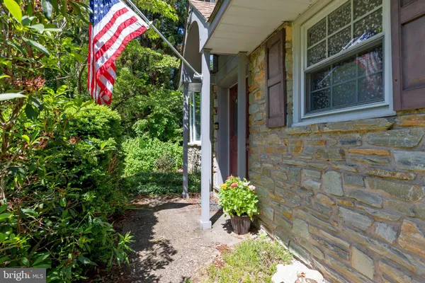 $650,000 | 28 Edgewood Road, Yardley, PA 19067