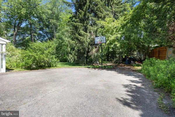 $650,000 | 28 Edgewood Road, Yardley, PA 19067