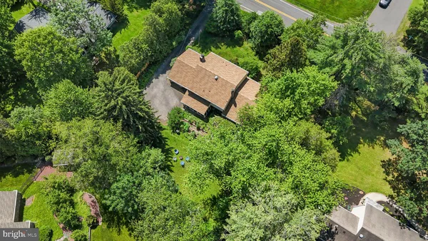 $650,000 | 28 Edgewood Road, Yardley, PA 19067