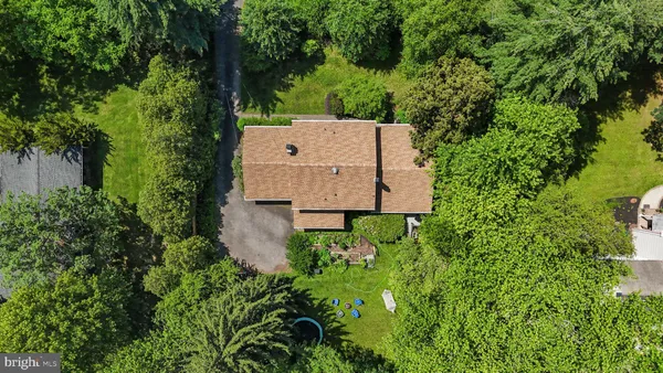 $650,000 | 28 Edgewood Road, Yardley, PA 19067