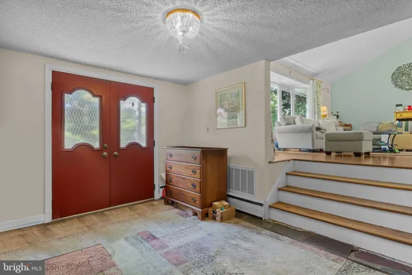 $650,000 | 28 Edgewood Road, Yardley, PA 19067